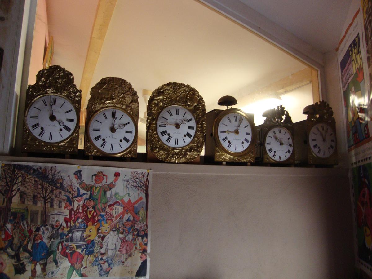 Chez L'Antiquaire Bed & Breakfast Hauterives Bilik gambar